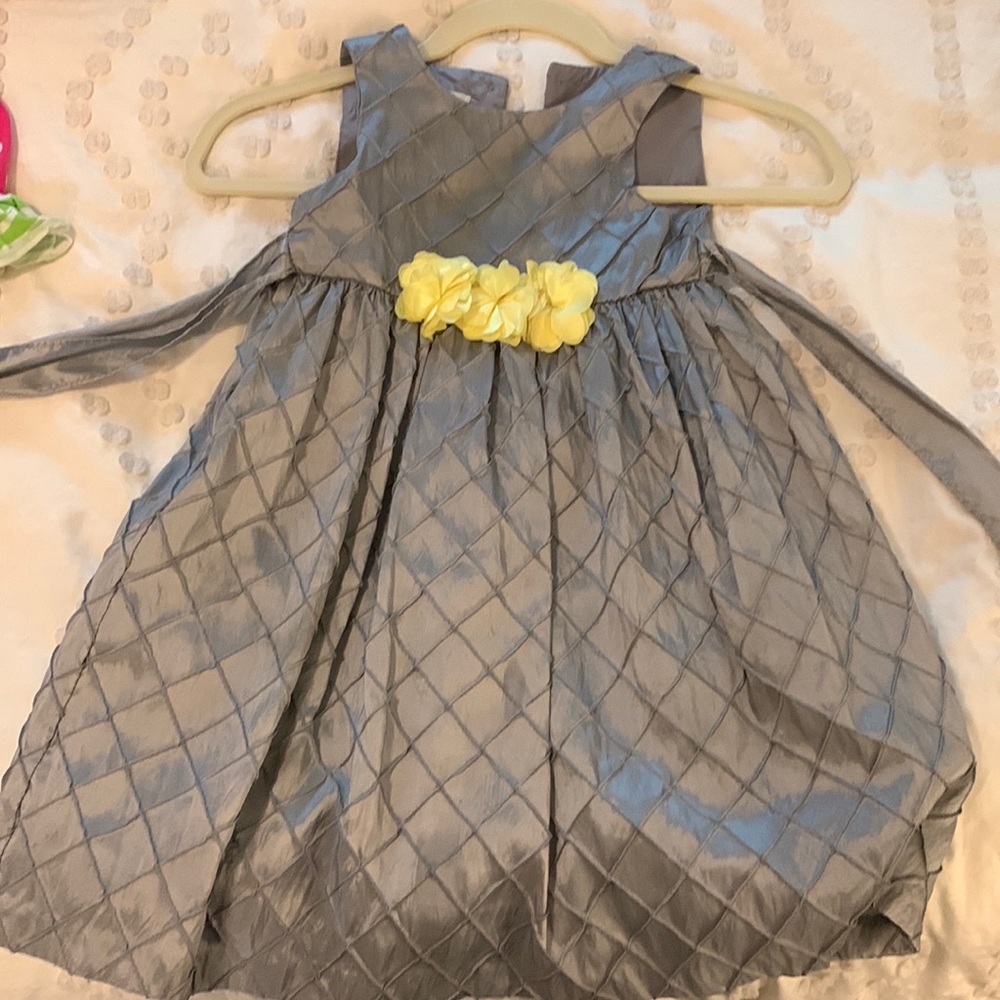 Girls dress